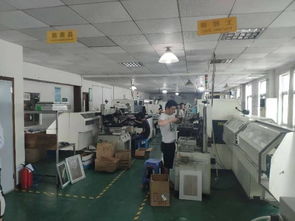 龍崗新現大型注塑廠出租 2400平米實用面積，工業發展新機遇